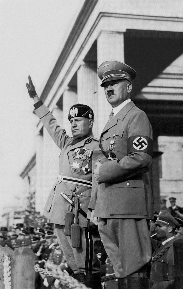 o Osa: Druhá světová válka Část 1. Adolf Hitler (Nacistické Německo) Hideki Tódžó (Japonsko) Hirohito (Japonsko) Benito Mussolini (Italské království) Viktor Emanuel III.