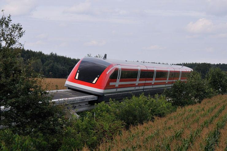 kapslí podtlakovými trubkovými tunely, přičemž kapsle jsou poháněny lineárními indukčními motory a příp. vzduchovými kompresory.