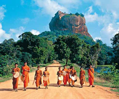 [CVC ] Putování Cejlonem za vůní čaje Colombo Sigiriya Pollonaruwa Dambula Matale Kandy Peradeniya Pinnawela Horton Plains Nuwara Eliya Kitulgala Colombo > SRÍ LANKA SRÍ LANKA Anuradhapura Sigiriya