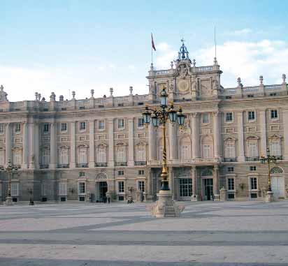 Barcelona 1/2 denní výlet Madrid, AVE rychlovlak mezi Barcelonou a Madridem služby průvodce FIRO-tour zákonné pojištění ve znění zákona 159/99 Sb.