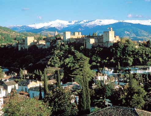 den: po snídani, celodenní prohlídka Granady, katedrála, královská kaple, Alhambra včetně zahrad Generalife, Albaicín. 3.