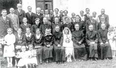 Celé rodiny tu bojovaly s různými typy pexesových kartiček, obdivovaly jejich množství a rozmanitost, stavěly města, lodě, vyráběly motýly, procházely tajemným domem do krásné zahrady plné ptačího