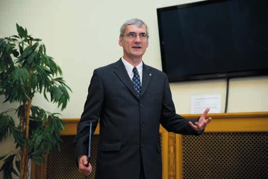 Podpora špičkového výzkumu Prof. RNDr. Ladislav Kvasz, Ph.D., DSc., patří mezi světové odborníky v oblasti filozofie vědy, a to především teorie změn vědeckých paradigmat.