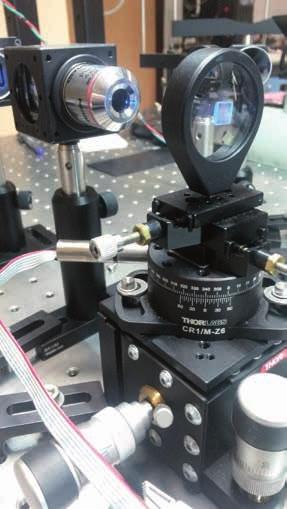 dosaženého v materiálových vědách. Současný tlak na miniaturizaci elektronických obvodů klade velké požadavky na použité materiály, které jsou na hranici fyzikálních možností.