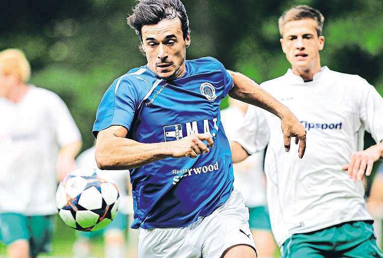 24 4. července 2014 Plzeňský kraj Hotovo! Soutěžeznajínováčky Fotbalisté Kolovče odmítli postup a zůstávají v krajském přeboru.
