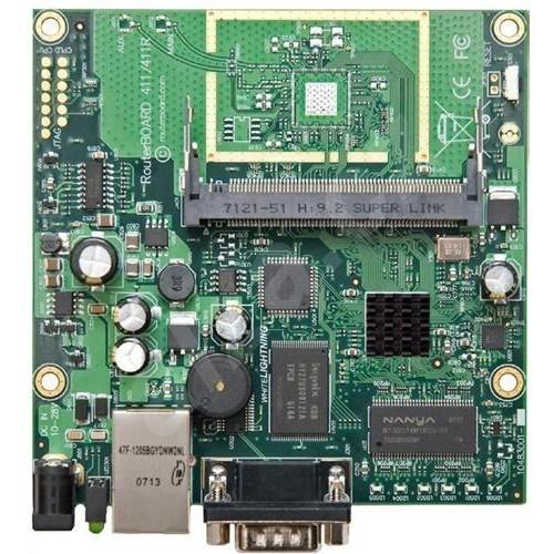2.2 Technické parametry Mikrotiku RB411AH Parametry a specifikace: LAN port: 1x 10/100 Mbit/s NAND: 64MB Napájení: Jack, PoE: 12-28V Jack: 9-28V, PoE: 12-28 V Procesor: Atheros AR7130 300