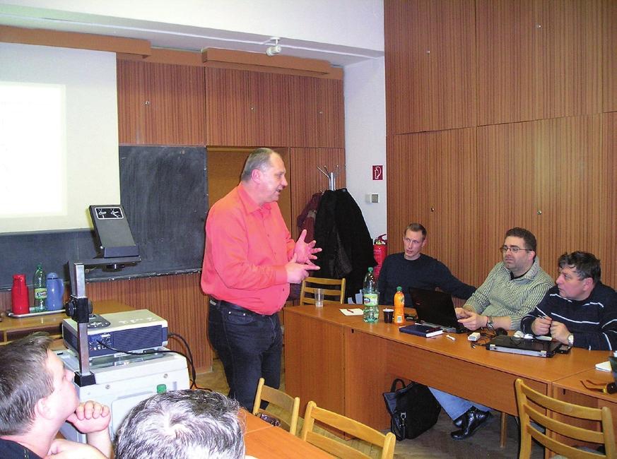Pedagogika Kurz Náterové látky V čísle 6/11 2010 časopisu ChemZi sme informovali o vzdelávacom kurze Náterové látky, ktorý na prelome rokov 2009 a 2010 realizovala Fakulta chemickej a potravinárskej