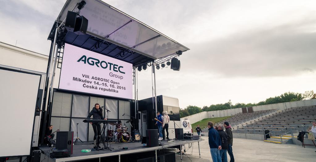 PROMOTRUCK AGROTEC PROMOTRUCK multimediální kamion, který umožňuje rychlý kontakt s širokou veřejností.