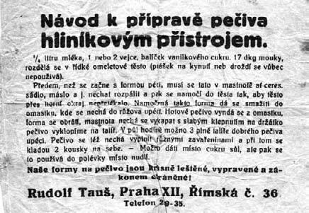 Polévky bubínky Placka jako na nudle a přeloží se, aby byla dvojitě, čistým náprstkem vykrajují se koláčky. V rozpáleném omastku se smaží do růžova.