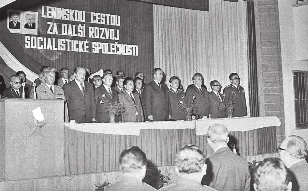 fakultě (Ostraha státních hranic) VŠ SNB v Holešově.