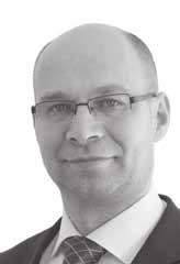 Ing. Martin Smrt (spoluautor kapitoly 4) O dalších autorech 5 Je senior business konzultantem ve společnosti KOMIX, s. r. o., kde má na starosti oblast digitální podpory marketingu a prodeje.