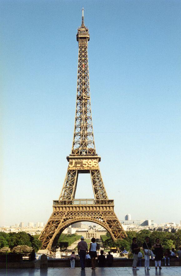 Eiffelova věž, Paříž 324 m