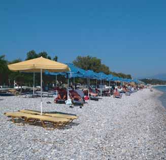 Klidné prostředí Krásné písečné i oblázkové pláže Samos - Mesokampos Pláž Mykali MESOKAMPOS Mesokampos se rozkládá mezi městy Samos a Pythagorion, od kterého je vzdálen cca 3 km.