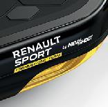 Dodáváno se samolepkami Renault. Rozměry: 18 x 18,5 x 8,1 cm.