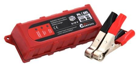 celou řadou velmi užitečných funkcí. Nabíjet jej lze z běžné USB zásuvky 1 A.