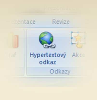 Hypertextový odkaz objektům na snímku lze přiřadit