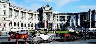 4. Andere Sehenswürdigkeiten die Hofburg - die Winterresidenz der Kaiser - Komplex von Gebäuden - die österreichische
