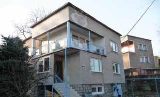 Pozemok má výmeru 494 m 2, obytná plocha je 220 m 2. 10109 Tel: 0903 113 140 289.