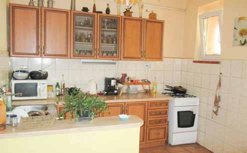 Barce, pozemok 551m 2, 5xizba, garáž, podpivničený.