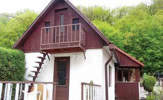 150 m 2, pozemok 800 m 2. Postavený v r.2004 z kvalitných materiálov.