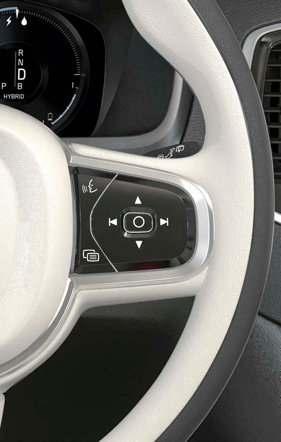 ROZPOZNÁVÁNÍ HLASU Hlasové ovládání 7 můžete používat u různých funkcí v přehrávači médií, v navigačním systému* Volvo, v systému řízení klimatu a v telefonu připojeném přes Bluetooth.