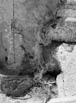 a c b d Lstiboř (okres Kolín), kostel Nanebevzetí Panny Marie, obnova průčelí. V roce 2014 se úspěšně podařilo realizovat obnovu průčelí kostela, jehož bohaté členění výrazně zjednodušila oprava v 70.