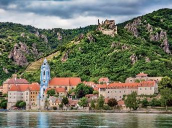 rakousko alpy a STŘeDiSka rakousko-švýcarského POMeZÍ 6denní zájezd s denními přejezdy Lünersee Piz Buin Durnstein 1. den: Odjezd ráno. Průjezd Německem.
