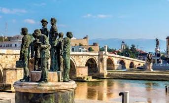V 6. století odešli obyvatelé k jezeru Pamvotis a založili zde město Ioannina, které bude našim dalším cílem.