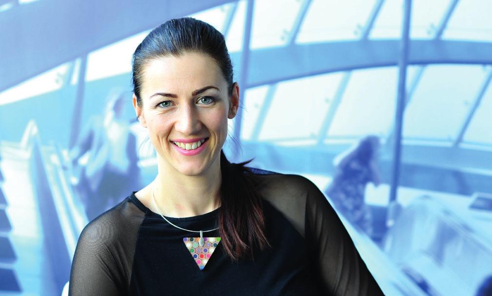 OBSAH ÚVOD Úvod 1 Vývoj trhu informačních technologií 2 IT Contracting: Jaké výhody nabízí organizacím 4 Proč spolupracovat s Hays 6 Přehled finančního ohodnocení 7 Proč se stát kontraktorem 8 Jak