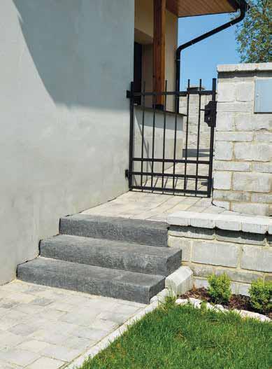 Tyto schody lze použít venku v zahradě, na terasách nebo u domu k