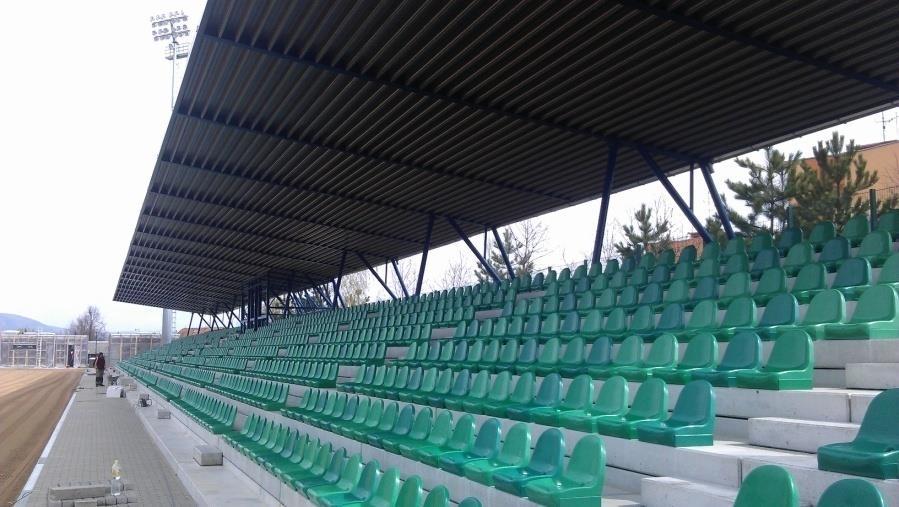 Aplikace na stadionech Stadion: FC Chomutov Kapacita: 5 000 Realizace: