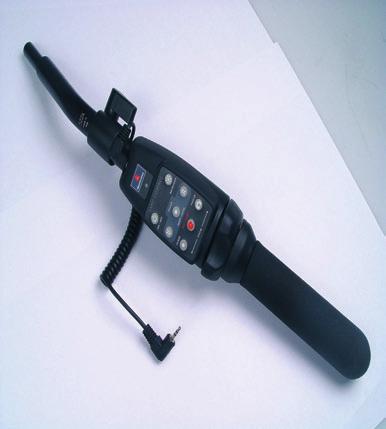 recenze hardwaru Italská společnost Manfrotto je jedním z výrobců, kteří dodávají speciální rukojeti pro dálkové ovládání.