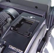 Naštěstí se liší velikostí zatímco sluchátka a mikrofony používají 3,5mm konektor, LANC využívá 2,5mm.