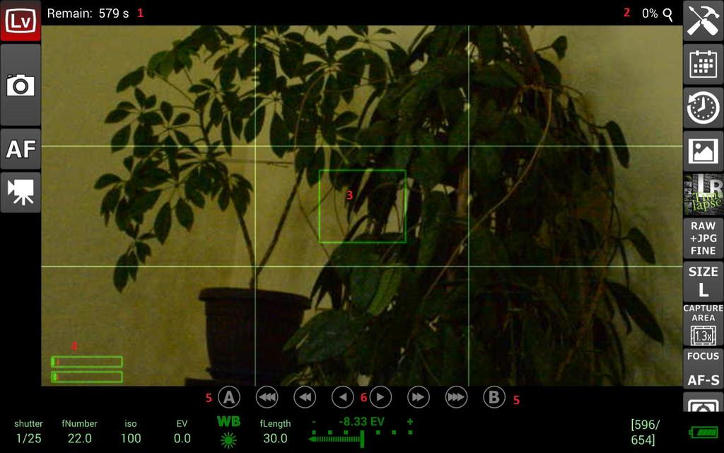 Obrázek 3.5 Živý náhled programu qdslrdashboard. Převzato z [33]. Po nastavení bracketingu se samotné focení po kroku spustí tlačítkem označeným fotoaparátem.