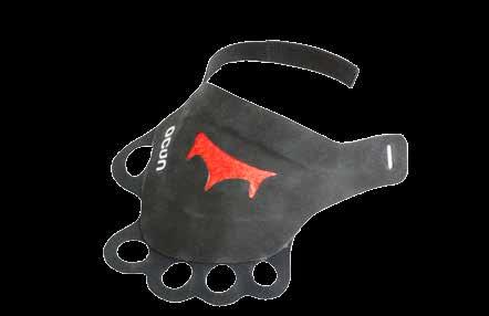 00065 Nosiče materiálu Na pravé i levé rameno Anatomický tvar Pohodlné polstrování 1 malý nosič na vybavení Hmotnost 135 g QC Reach Sling Art.