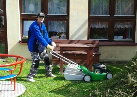 bubnová sekačka), najít vhodné prostory mimo centrum ARPIDA pro potřeby chráněného pracoviště ZELEŇ-ÚKLID-ÚDRŽBA a dalších uvažovaných aktivit organizace.