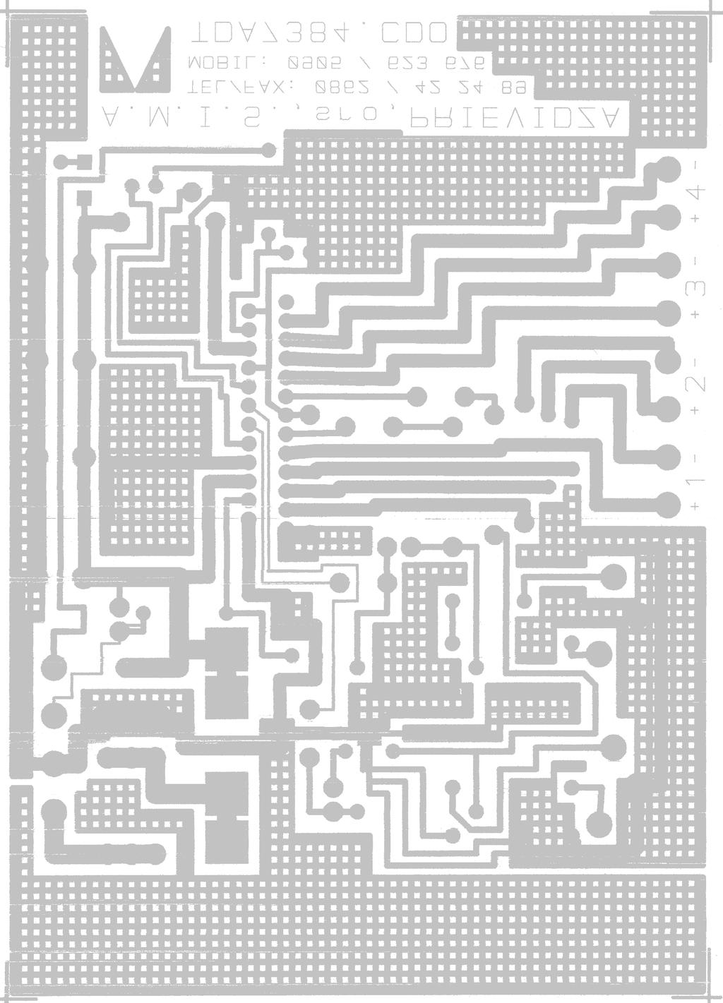 privedením napätia min 3,5 V na vývod 4 IO1 cez rezistor R1. Kondenzátor C9 zabraňuje skokovému nábehu zosilňovača. Skratovací kontakt JP1 slúži ako servisný.