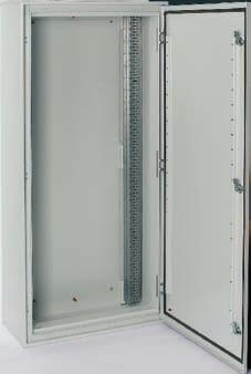součástí dodávky S dveřmi se zámkem typu Doppelbart Šířka / vnější výška / výška krycích desek [mm] Typové označení Obj.