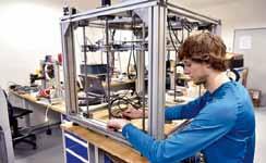 První takové zařízení pro širokou veřejnost otevřelo v dubnu letošního roku Jihomoravské inovační centrum (JIC) pod názvem FabLab Brno.