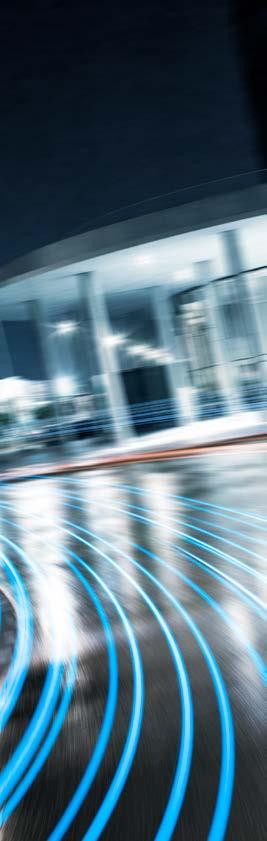 CESTUJTE BEZPEČNĚ CHRÁNĚNI INTELIGENTNÍ TECHNOLOGIÍ Toyota Prius Plug in Hybrid nabízí funkce aktivního bezpečnostního systému Toyota Safety Sense, který chrání řidiče, cestující i ostatní účastníky