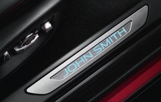 6 VÝBAVU NA PŘÁNÍ A PŘÍSLUŠENSTVÍ JAGUAR VYBERTE SI Nakonfigurujte si svůj E-PACE na jaguar.