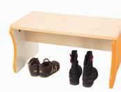 Boční desky lavičky jsou vyrobeny z vysoce kvalitní MDF desky, která svými vlastnostmi nahrazuje masivní dřevo.