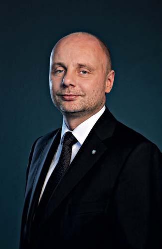 www.euro.cz 21 lidé a podniky monitor jehož byl spoluvlastníkem a jednatelem. S vedením nemocnice se podílel na vybudování nového kardiocentra.