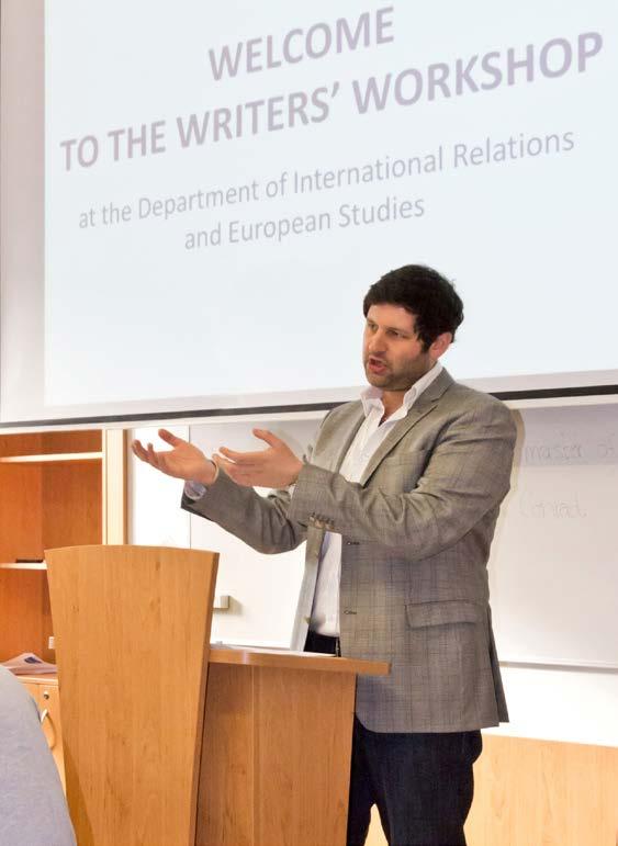 18 PARTNERSKÉ UNIVERZITY V PROGRAMU DOUBLE DEGREE Univerzita Stueň studia Vyučovací jazyk KATEDRA INTERNATIONAL RELATIONS AND EUROPEAN STUDIES Univerzita Mateja Bela, Slovensko SRH Hochschule Berlin,