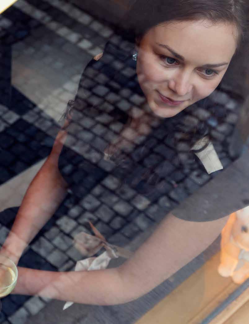 Lenka Kaizrová Vadvokátní kanceláři Polverini Strnad působí pátým rokem. Specializuje se na akvizice a institucionalizované nájmy průmyslových prostor a dalších nemovitostí.