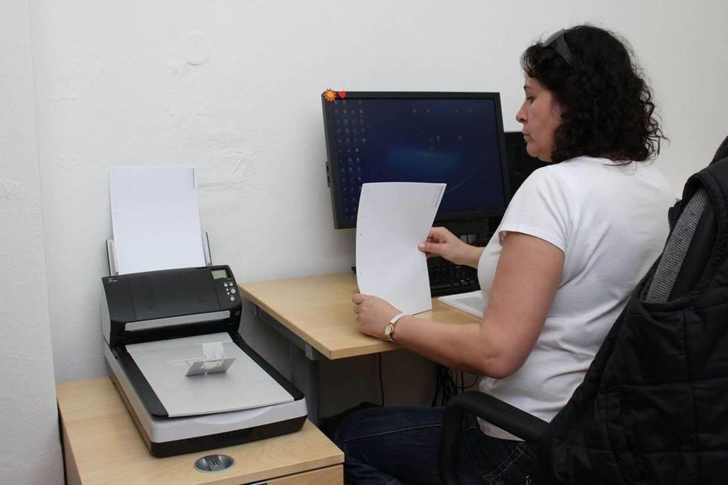 skeneru jako v Praze, stejně tak se skenované dokumenty ukládají do souborů PNG. Převádění do formátu PDF/A bylo v roce 2016 prováděno z technických důvodů jen u výpůjček.