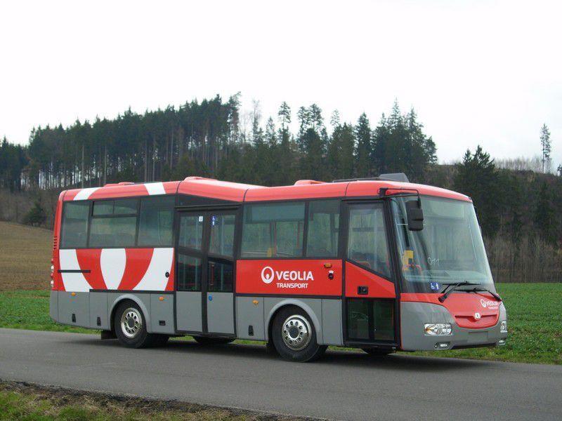 místa k sezení i stání Busy délky 8,5 15 m Irisbus Arway