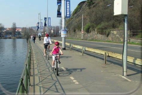 Výsledky automatických cyklosčítačů byly v roce 213 ovlivněny dlouhou zimou a povodněmi v červnu, kdy většina páteřních stezek podél Vltavy