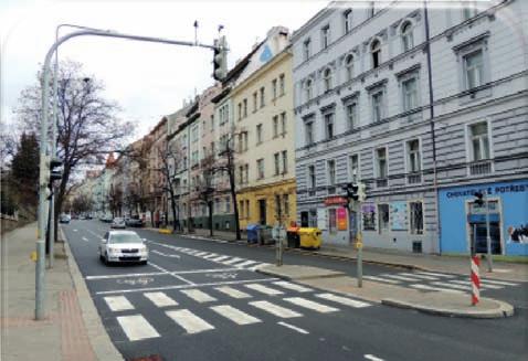 Původní velkoplošné panely nahradila klasická kolejová konstrukce s betonovými pražci v otevřeném kolejovém svršku. Rekonstruovány byly také všechny tramvajové zastávky.