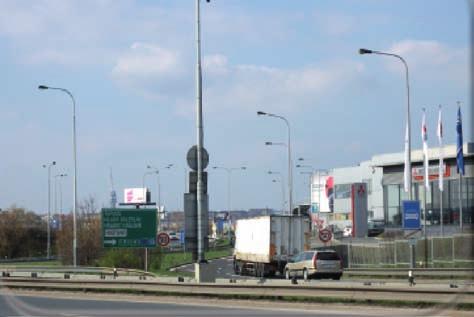 Jednotlivé informač ní tabule jsou v ulicí ch rozmí stě ny ploš ně tak, aby pokryly nejdů lež itě jš í dopravní uzly a informovaly ř idič e v dostateč né m př edstihu o aktuá lní situaci.